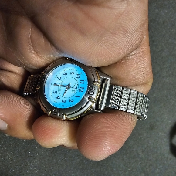 Timex Indiglo WR 30M Two Tone Quartz Analog Women's Watch Working Stretch Band s - Picture 9 of 10